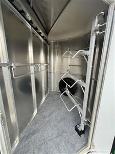 2025 Maverick Trailers Lite Deluxe 2 Horse 14' Horse Trailer   - Photo 3 - Olympia, WA 98501