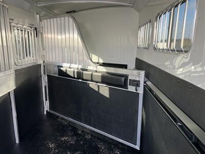 2026 4 Star Trailers 4 - Horse Gooseneck   - Photo 9 - Olympia, WA 98501