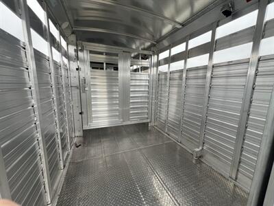 2025 4 Star Trailers 24' Gooseneck Stock Trailer   - Photo 7 - Olympia, WA 98501