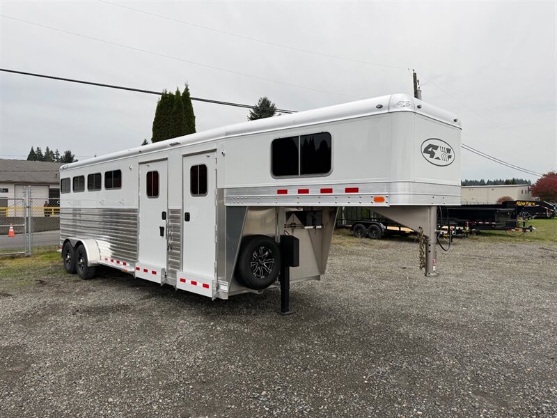 2026 4 Star Trailers Aluminum 4-Horse Gooseneck w/Side Tack  