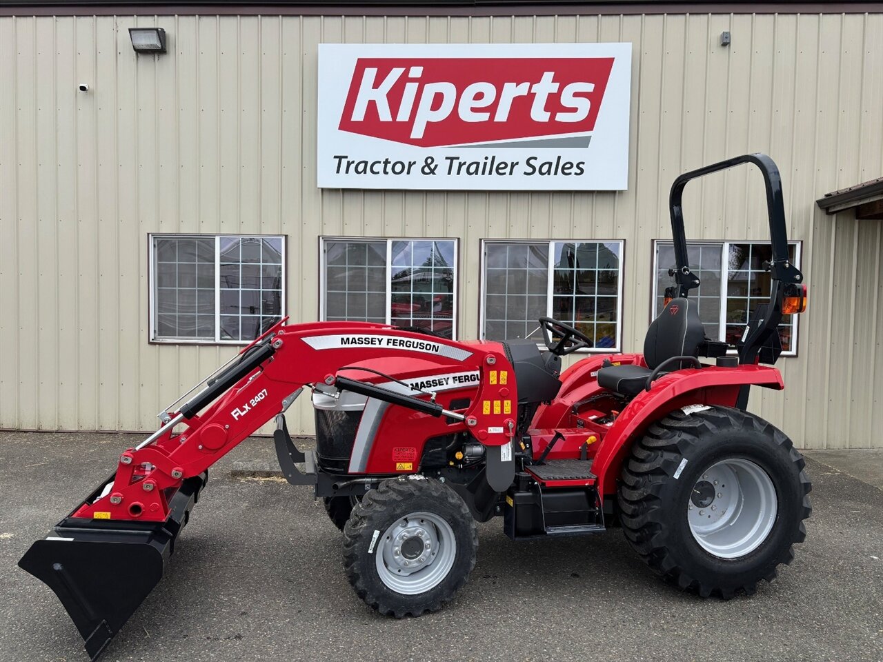 2025 MASSEY FERGUSON E Series 1E.25 Hst 25 h.p. Tractor w/Loader E SERIES   - Photo 1 - Olympia, WA 98501