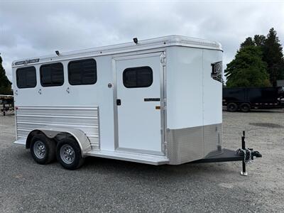 2026 Logan Coach Bullseye 3-Horse Bumper Pull w/Ramp - Photo 1 - Olympia, WA 98501