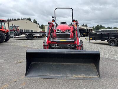 2022 Massey Ferguson 2855M Compact Tractor w/Loader - Photo 6 - Olympia, WA 98501