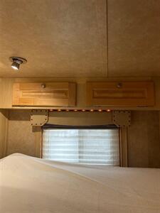 2013 Featherlite 3-Horse Trailer w/11' Living Quarters   - Photo 8 - Olympia, WA 98501