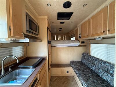 2013 Featherlite 3-Horse Trailer w/11' Living Quarters   - Photo 4 - Olympia, WA 98501