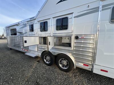 2025 4 Star Trailers Living Quarters 3H LQ   - Photo 12 - Olympia, WA 98501