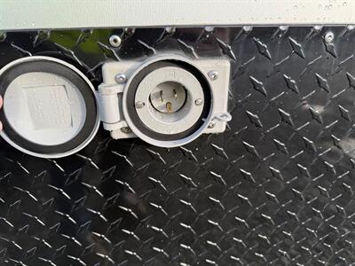 2025 LOGAN COACH TORQUE 20' TOY HAULER   - Photo 2 - Olympia, WA 98501