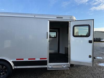 2025 LOGAN COACH TORQUE 20' TOY HAULER   - Photo 3 - Olympia, WA 98501