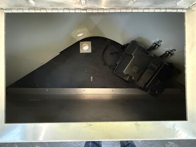 2025 LOGAN COACH TORQUE 20' TOY HAULER   - Photo 9 - Olympia, WA 98501