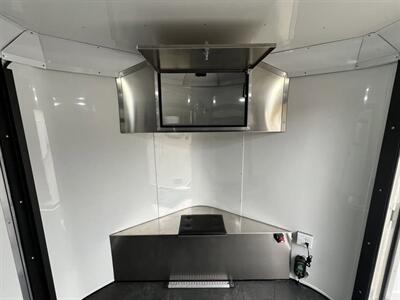 2025 LOGAN COACH TORQUE 20' TOY HAULER   - Photo 5 - Olympia, WA 98501