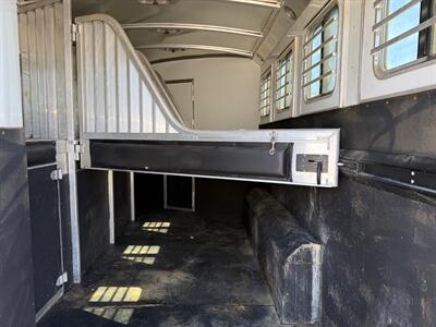 2011 4-Star Trailers Outlaw Living Quarters w/Generator   - Photo 16 - Olympia, WA 98501