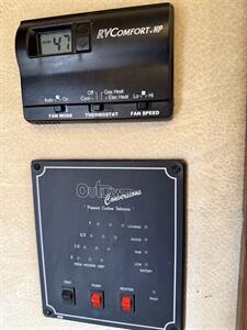 2011 4-Star Trailers Outlaw Living Quarters w/Generator - Photo 22 - Olympia, WA 98501