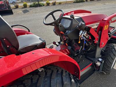 2025 Massey Ferguson E Series 1E.35 Hst 35 h.p. Tractor w/Loader TRACTOR  COMPACT - Photo 7 - Olympia, WA 98501