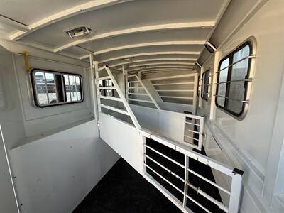 2006 Titan 4 Horse LQ   - Photo 9 - Olympia, WA 98501