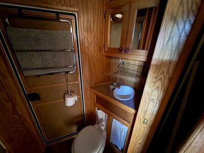 2006 Titan 4 Horse LQ   - Photo 5 - Olympia, WA 98501