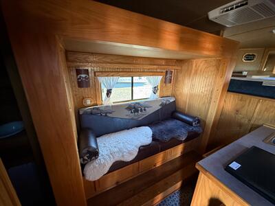 2006 Titan 4 Horse LQ   - Photo 2 - Olympia, WA 98501