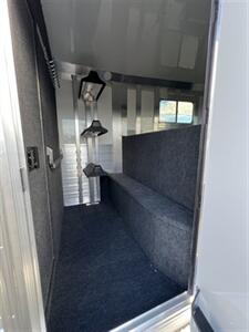 2024 4 Star Trailers Warmblood 2+1 Gooseneck Straight Load Trailer   - Photo 2 - Olympia, WA 98501