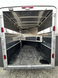 2025 Maverick Trailers Lite Aluminum 2 Horse 14' Horse Trailer   - Photo 4 - Olympia, WA 98501
