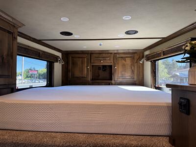 2026 4 Star Trailers 4 Horse w/10'8 Outback Conversion Living Quarters   - Photo 8 - Olympia, WA 98501