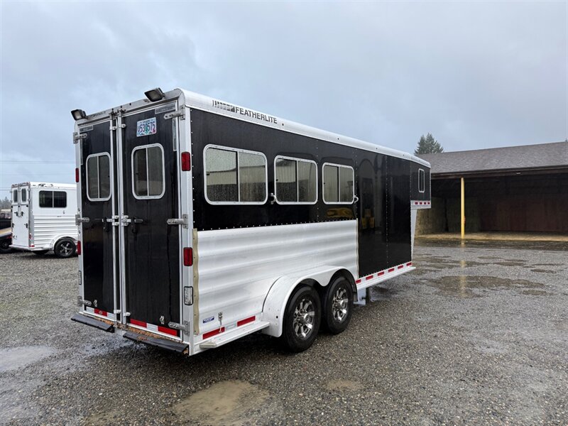 2013 Featherlite Trailers 3 Horse Gooseneck  