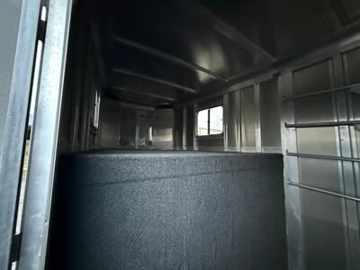 2013 Featherlite Trailers 3 Horse Gooseneck - Photo 8 - Olympia, WA 98501