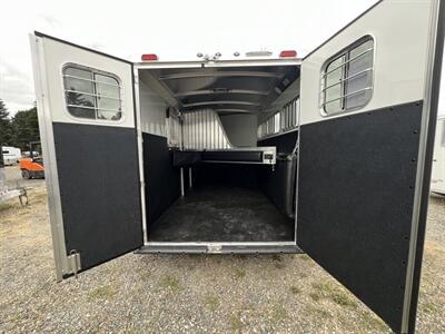 2026 4 Star Trailers 3-Horse Bumper Pull 6'10 " wide w/Spread Axle   - Photo 6 - Olympia, WA 98501
