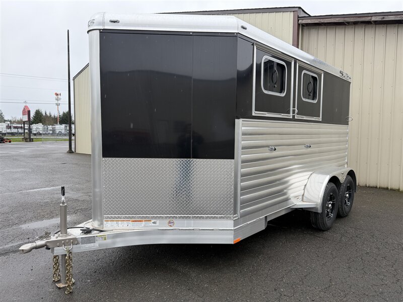 2027 4 Star Trailers 2-Horse Bumper Pull w/Convenience Package  