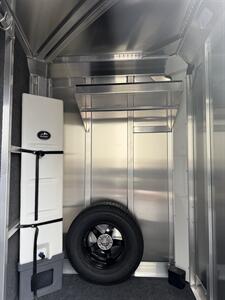 2027 4 Star Trailers 2-Horse Bumper Pull w/Convenience Package   - Photo 9 - Olympia, WA 98501