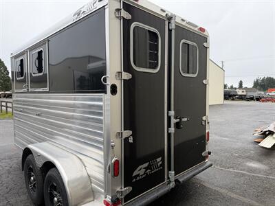 2027 4 Star Trailers 2-Horse Bumper Pull w/Convenience Package   - Photo 3 - Olympia, WA 98501