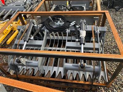 2024 AGRI EASE 60 " Grapple Bucket Skid Steer   - Photo 2 - Olympia, WA 98501