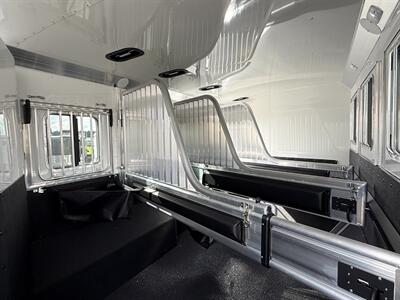 2027 4 Star Trailers 4-Horse Deluxe Bumper Pull 8' Wide   - Photo 11 - Olympia, WA 98501