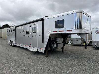 2016 Featherlite Legend Edition 4-Horse w/Living Quarters & Slide   - Photo 2 - Olympia, WA 98501