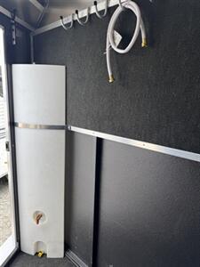 2025 Logan Coach Bullseye BP 3H Horse Trailer   - Photo 6 - Olympia, WA 98501