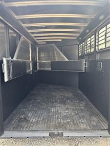 2025 Logan Coach Bullseye BP 3H Horse Trailer   - Photo 8 - Olympia, WA 98501