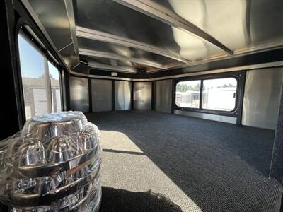 2025 Logan Coach Bullseye GN 4H Horse Trailer   - Photo 11 - Olympia, WA 98501