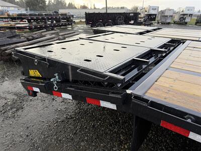 2026 Big Tex Trailers 25GN-30D5A 25+5 Flatbed Gooseneck w/Mega Ramps   - Photo 3 - Olympia, WA 98501
