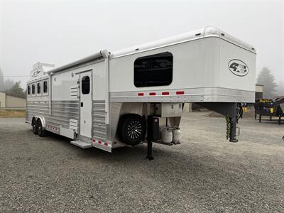 2027 4-Star Trailers 4-Horse w/10'8 " Living Quarters - Photo 3 - Olympia, WA 98501
