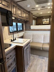 2027 4-Star Trailers 4-Horse w/10'8 " Living Quarters - Photo 10 - Olympia, WA 98501