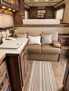 2027 4 Star Trailers 4-Horse w/10'8 " Living Quarters - Photo 6 - Olympia, WA 98501