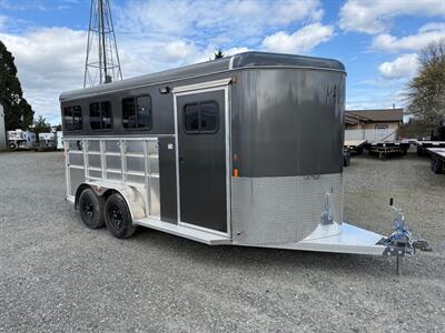 2026 Maverick Trailers Maverick 3-Horse Deluxe - Photo 2 - Olympia, WA 98501