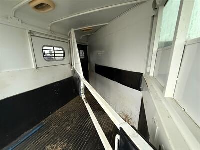 2002 Logan Coach Trailers 2 Horse Gooseneck - Photo 8 - Olympia, WA 98501