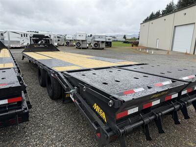 2026 Big Tex Trailers 22GN-30D5A 22K 25+5 Flatbed GN Trailer w/Mega Ramp   - Photo 5 - Olympia, WA 98501