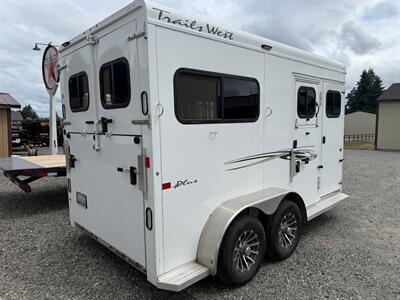 2025 Trails West Trailers Royale 2 horse Straight Load   - Photo 4 - Olympia, WA 98501
