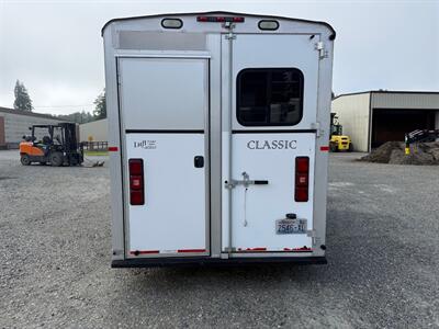 2005 Classic Trailers 3 Horse W/ 10' LQ - Photo 11 - Olympia, WA 98501