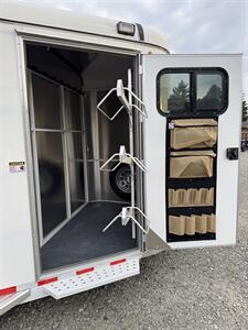 2026 Maverick Trailers C&B Maverick HS 2-Horse Trailer - Photo 5 - Olympia, WA 98501