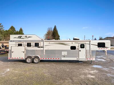 2025 4 Star Trailers Living Quarters 3H LQ w/15'9 " LQ   - Photo 2 - Olympia, WA 98501