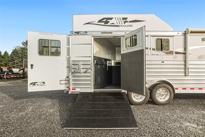 2025 4 Star Trailers Living Quarters 3H LQ w/15'9 " LQ   - Photo 17 - Olympia, WA 98501