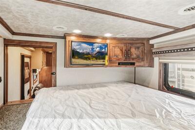 2025 4 Star Trailers Living Quarters 3H LQ w/15'9 " LQ   - Photo 14 - Olympia, WA 98501
