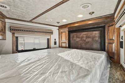 2025 4 Star Trailers Living Quarters 3H LQ w/15'9 " LQ   - Photo 13 - Olympia, WA 98501