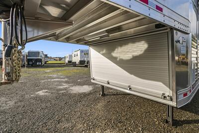 2025 4 Star Trailers Living Quarters 3H LQ w/15'9 " LQ   - Photo 25 - Olympia, WA 98501